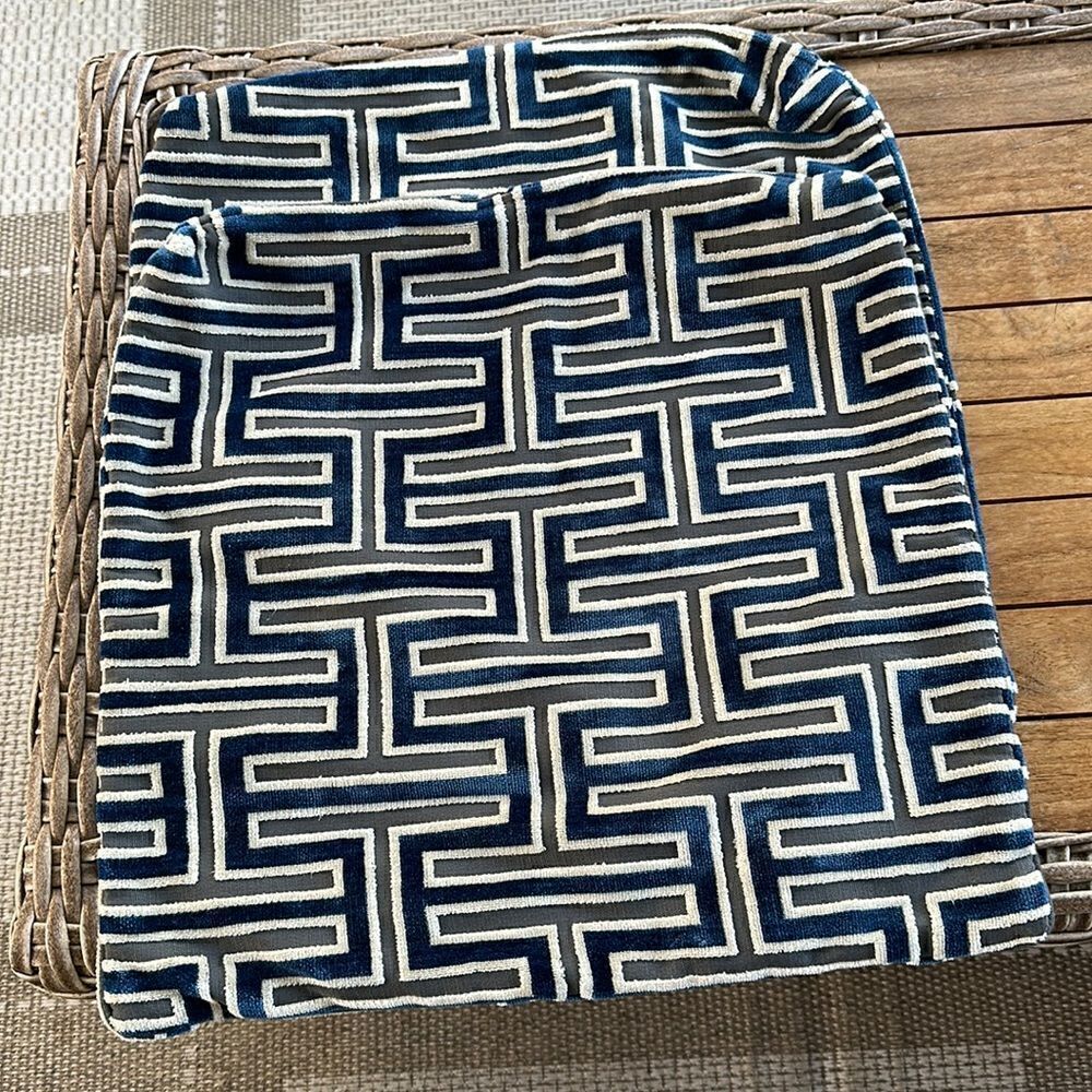 Custom Retro Pattern Pillow Covers (2) 19”x19”